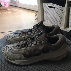 Nike ACG Men's Tan Sneakers